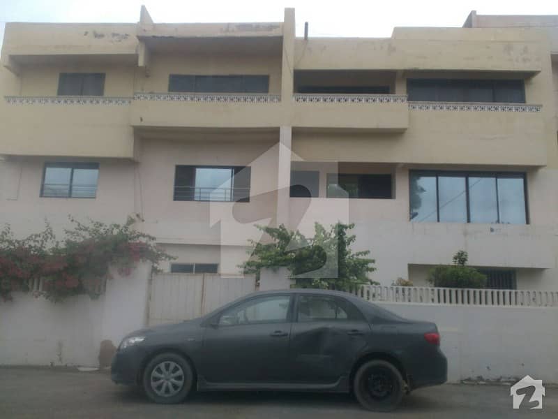 Defence Seaview - 1st Floor Apartment For Sale