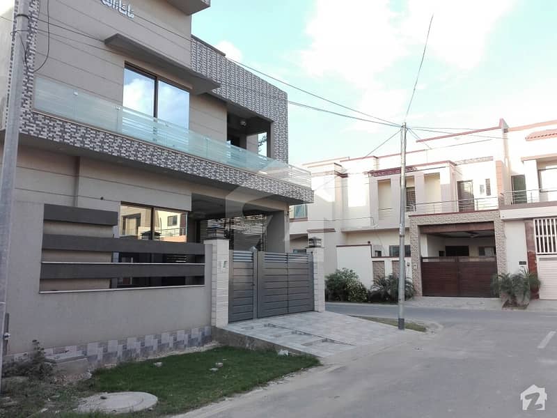 House Is Available For Sale Eden Valley, Faisalabad ID15236926