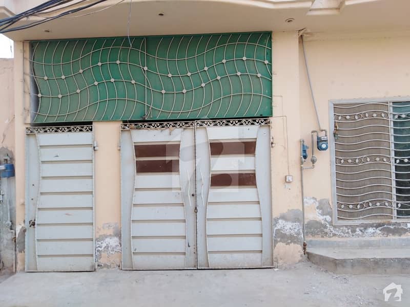 حمزہ ٹاؤن بہاولپور میں 2 کمروں کا 5 مرلہ زیریں پورشن 12 ہزار میں کرایہ پر دستیاب ہے۔