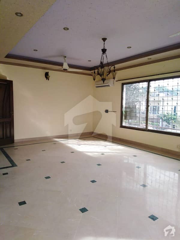 F7 Marble Flooring 07 Bedroom House With Heating  Cooling System Only For Foreigners