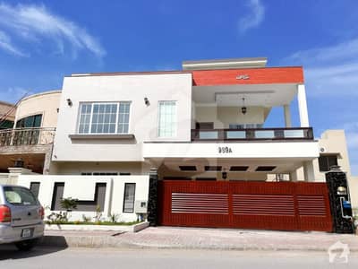 بحریہ ٹاؤن فیز 4 بحریہ ٹاؤن راولپنڈی راولپنڈی میں 6 کمروں کا 15 مرلہ مکان 3.15 کروڑ میں برائے فروخت۔ بحریہ ٹاؤن فیز 4 بحریہ ٹاؤن راولپنڈی راولپنڈی میں 6 کمروں کا 15 مرلہ مکان 3.15 کروڑ میں برائے فروخت۔