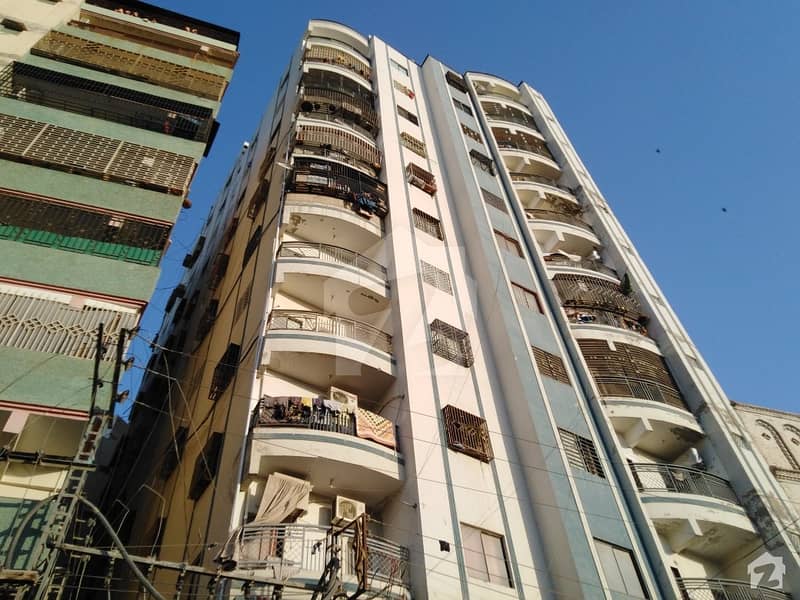 1300 Square Feet Flat For Sale