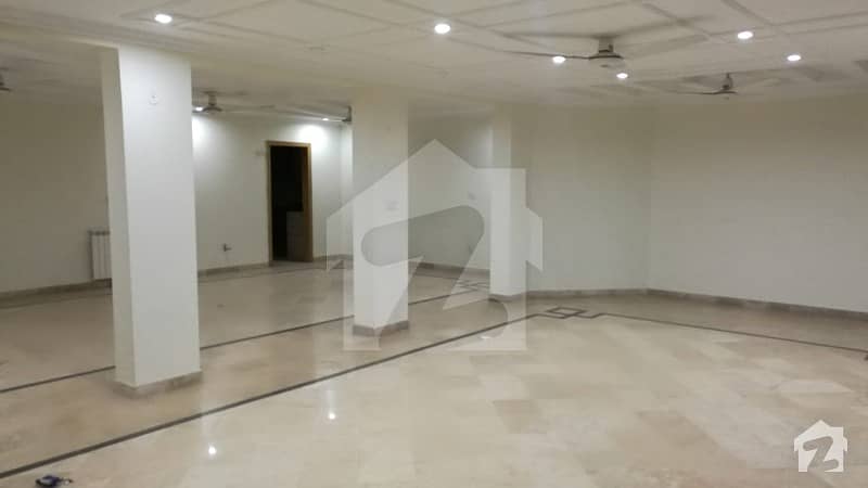 32 Marla Corner Ground Portion Available For Rent In Bahria Town Phase 3