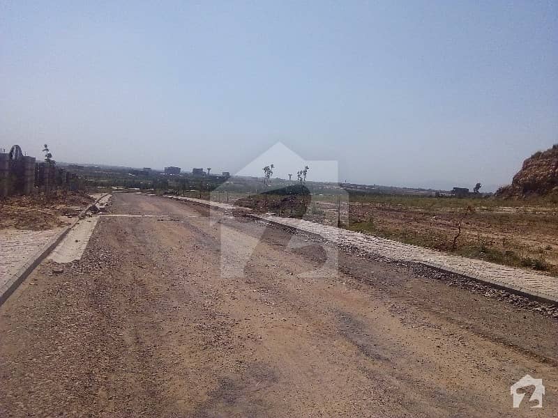 4 Kanal Non Developed Farm House For Sale In Gulberg Greens Islamabad