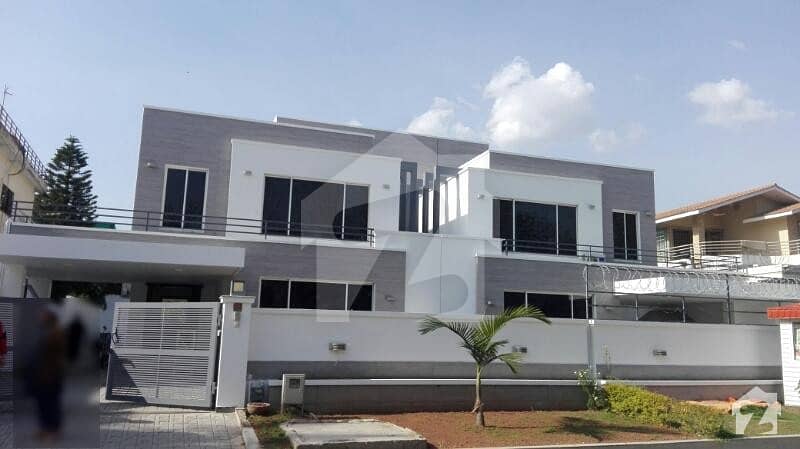 Beautiful Luxurious House Available For Rent