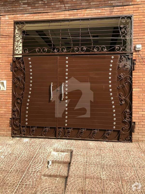 2. 5 Marla  21x33 house for sale in Awami Colony near  Wapda Grade Station main Jaranwala Road Faisalabad.