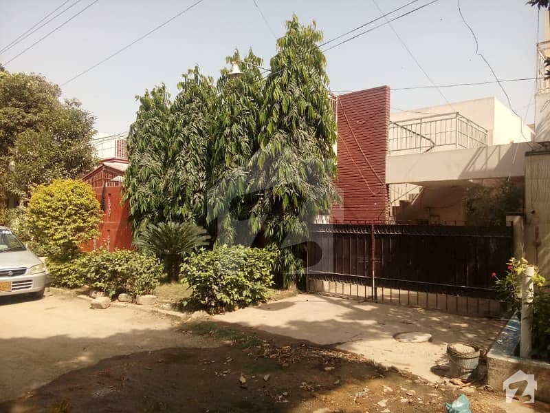 احسن آباد گداپ ٹاؤن کراچی میں 4 کمروں کا 10 مرلہ مکان 1. 5 کروڑ میں برائے فروخت۔