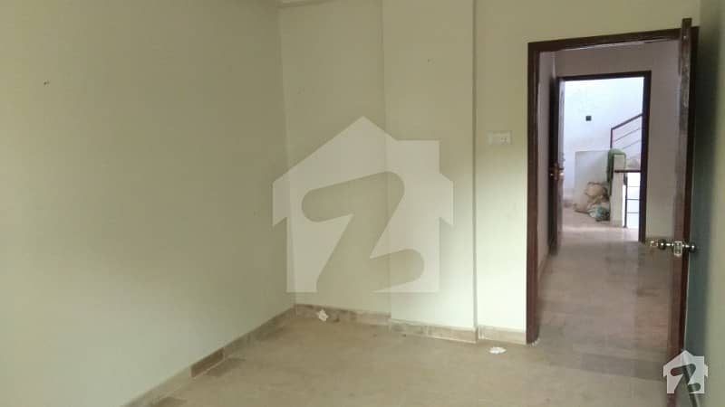 1 One Bed Sharing Flat Apartment Vailable For Rent In Gizri For Females Only
