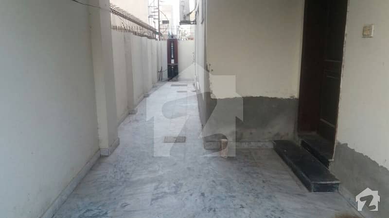 Separate Gate 15 Marla Upper Portion Available For Rent
