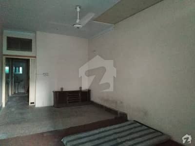 First Floor Portion For Rent Near Hotel One Gurumangat For Bachelor First Floor Portion For Rent Near Hotel One Gurumangat For Bachelor