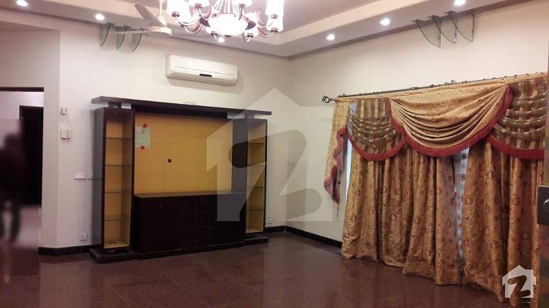 1 Kanal Beautiful Lower Portion Available For Rent In Reasonable Price