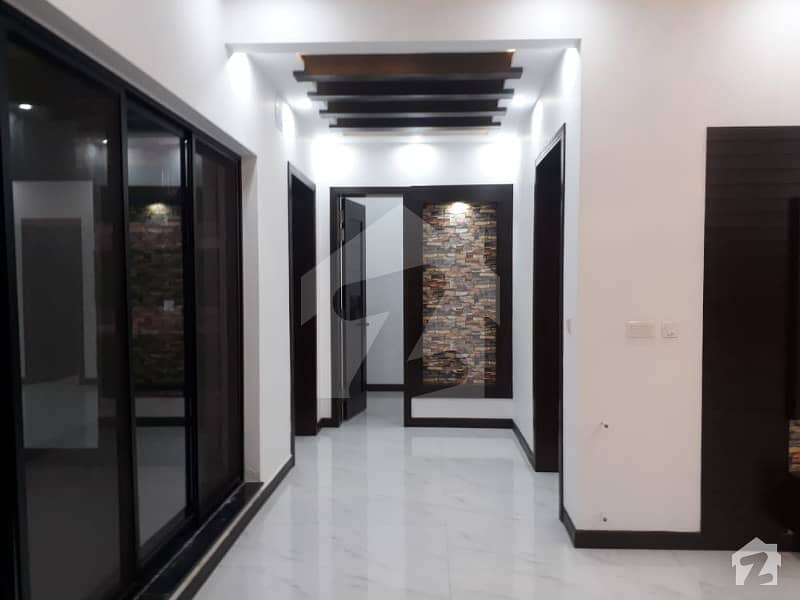 1 Kanal Bungalow Located In Dha Phase 5