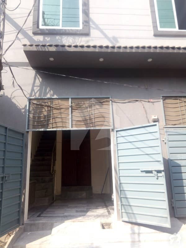 یتیم خانہ چوک ملتان روڈ لاہور میں 3 کمروں کا 2 مرلہ مکان 46 لاکھ میں برائے فروخت۔