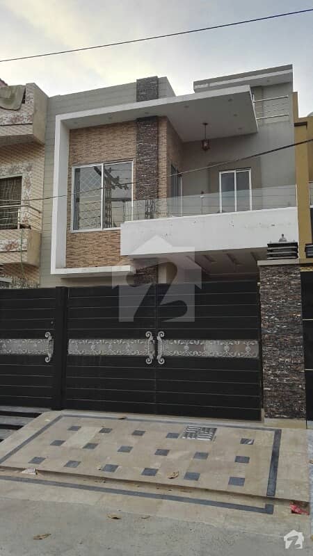 Brand New 5-BedRoom\\\'s 10-Marla Double Units House For Sale.