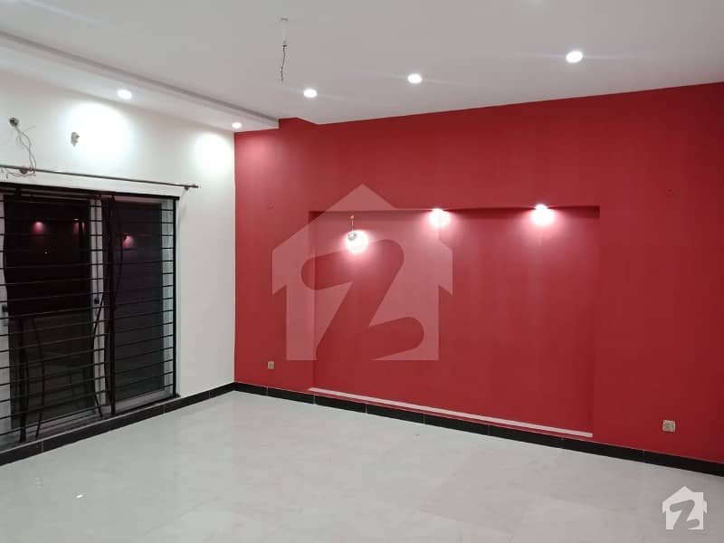 1 CANAL BRAND NEW UPPER PORTION FOR RENT IN NFC PHASE 1 SOCIETY D BLOCK