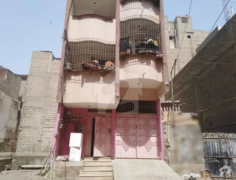 اعظم ٹاؤن کراچی میں 3 مرلہ عمارت 1. 8 کروڑ میں برائے فروخت۔