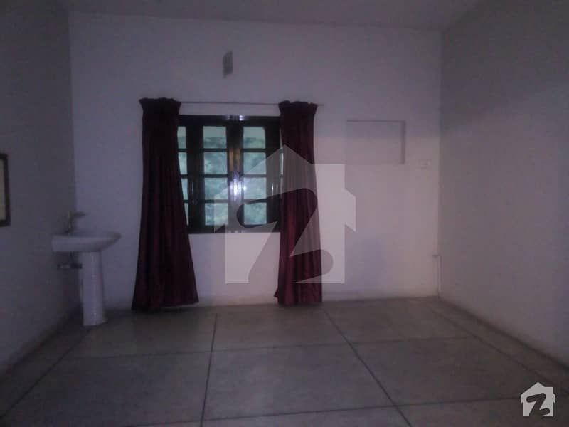 1 Kanal Upper Portion For Rent In Cant