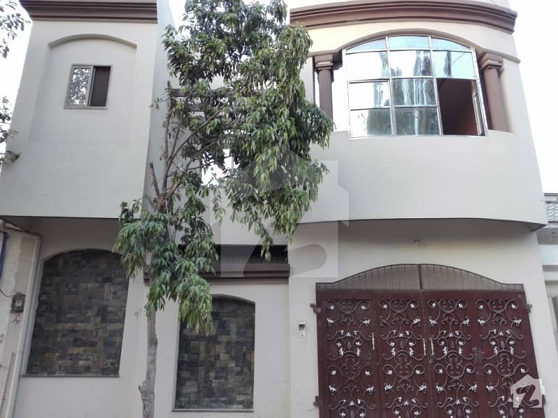 House Is Available For Sale In Nasrullah Town At Main Susan Road