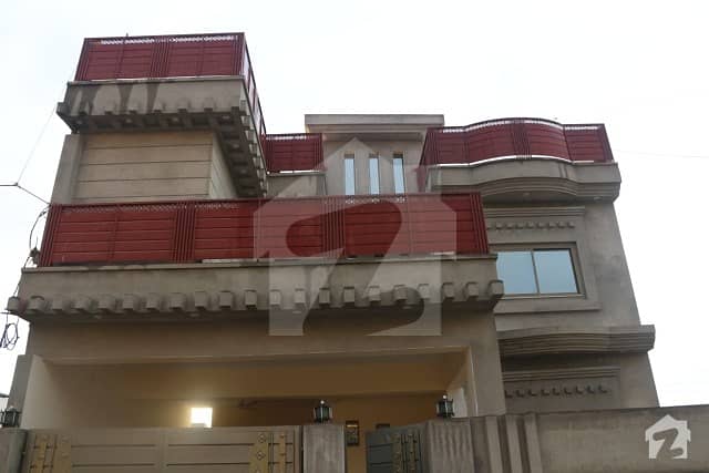 ورسک روڈ پشاور میں 7 کمروں کا 10 مرلہ مکان 2 کروڑ میں برائے فروخت۔