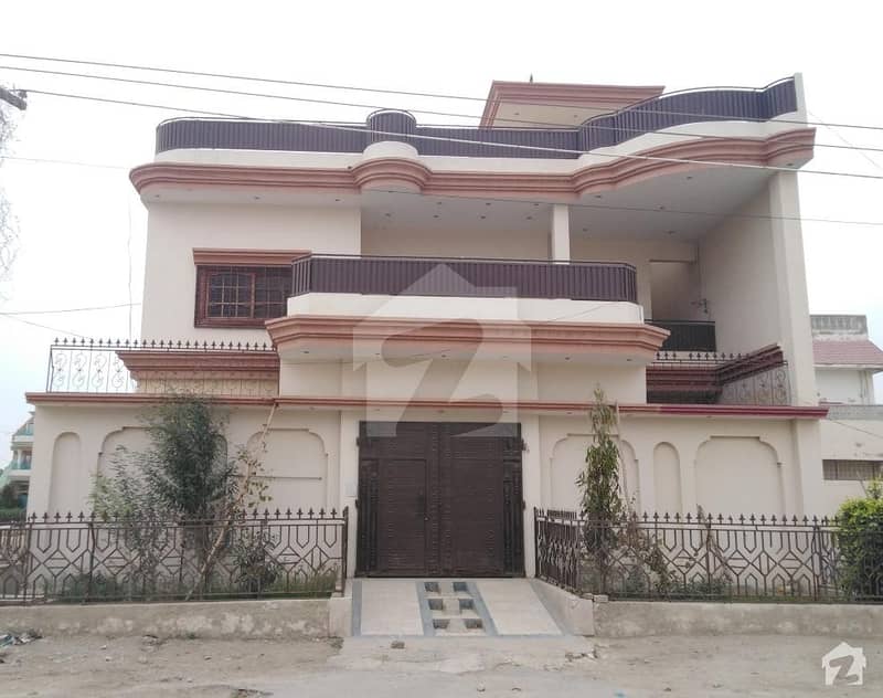 300 Sq Yard Bungalow For Rent