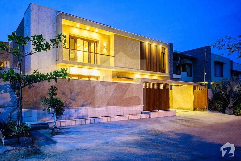 Defence  600 Yard Brand New Top Class Designer House For Sale