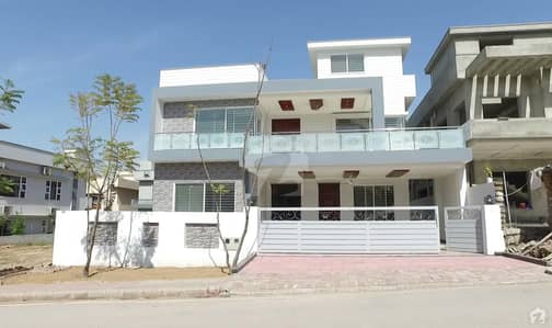 Bahria Enclave Sec C 1 Kanal Beautiful House Available For Sale In Beautiful Main Heart Location Of Bahria Enclave Islamabad Bahria Enclave Sec C 1 Kanal Beautiful House Available For Sale In Beautiful Main Heart Location Of Bahria Enclave Islamabad