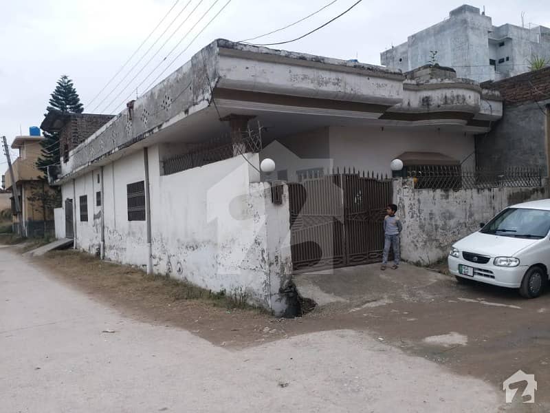 10 Marla Corner House Near Park For Sale In Dhok Munshi Khan