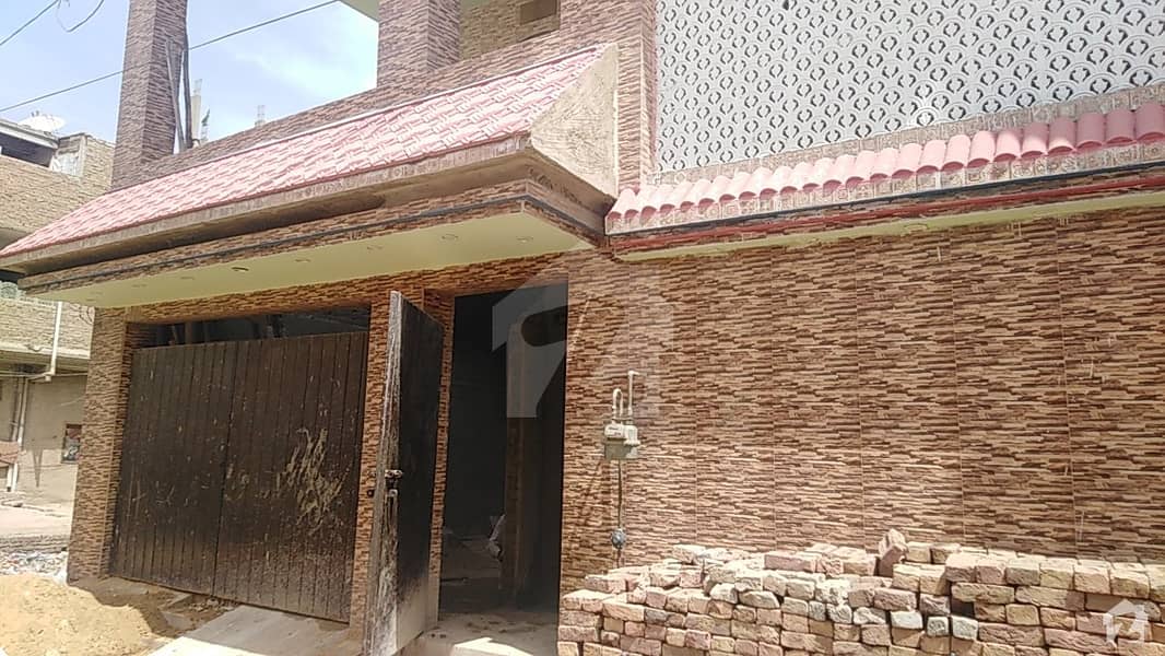 ہالا ناکا حیدر آباد میں 8 کمروں کا 10 مرلہ مکان 1. 76 کروڑ میں برائے فروخت۔