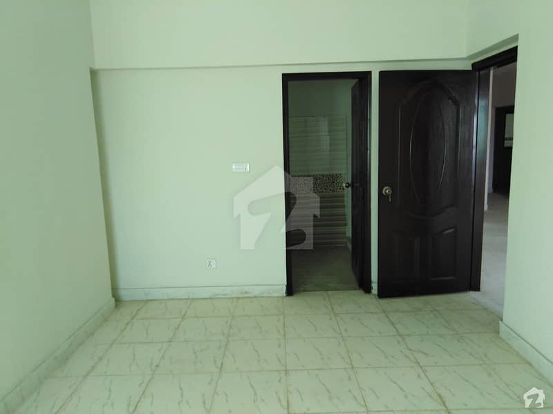 Sanoober Twin Tower 3rd Floor Flat Available For Sale