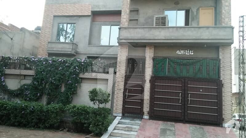 نثار کالونی فیصل آباد میں 5 کمروں کا 8 مرلہ مکان 2 کروڑ میں برائے فروخت۔