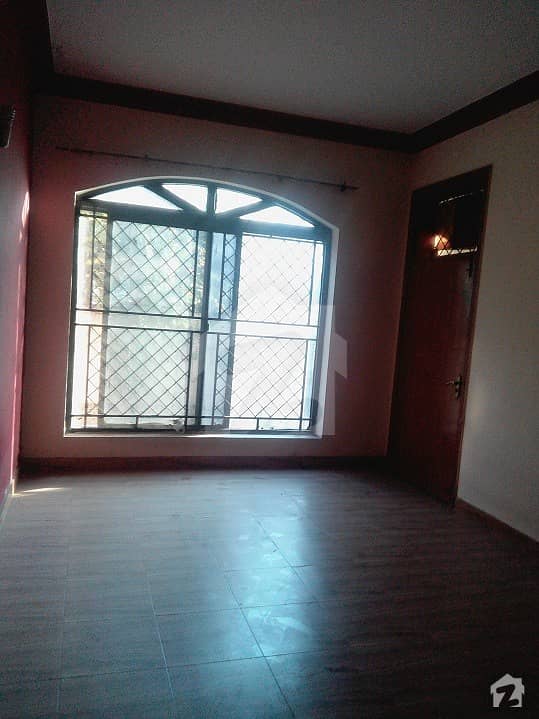 10 Marla Lower Portion For Rent In Wapda Town