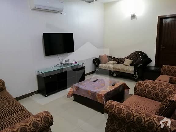 10 Marla Fully Furnished behind Talwar chock house on Daily weekly Monthly basis