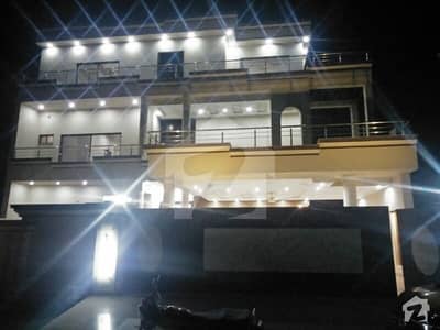 10 Marla Lower Portion For Rent 10 Marla Lower Portion For Rent
