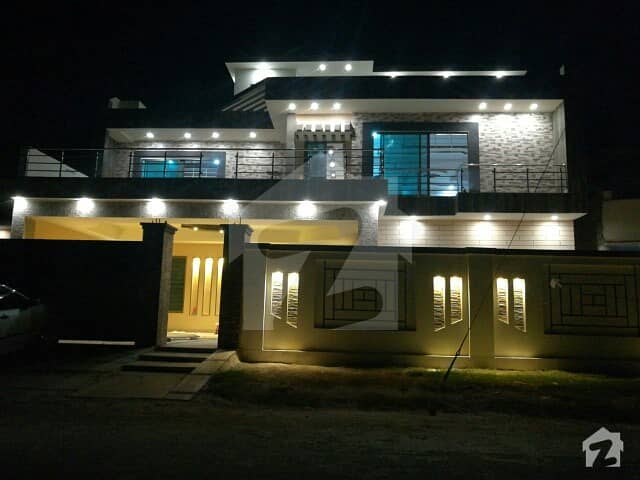 1 Kanal Luxury House For Sale In Model Town Multan