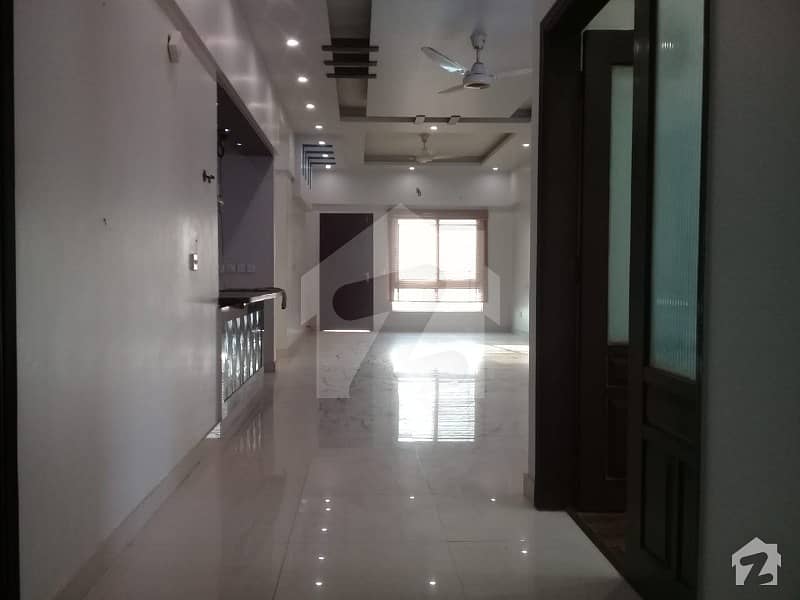 4 Bedroom 2600 Sq. Ft Flat For Sale