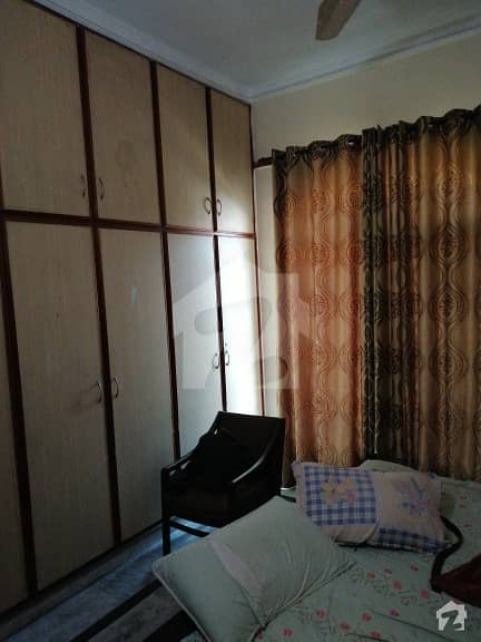 اقبال پارک کینٹ کینٹ لاہور میں 3 کمروں کا 6 مرلہ مکان 1.4 کروڑ میں برائے فروخت۔
