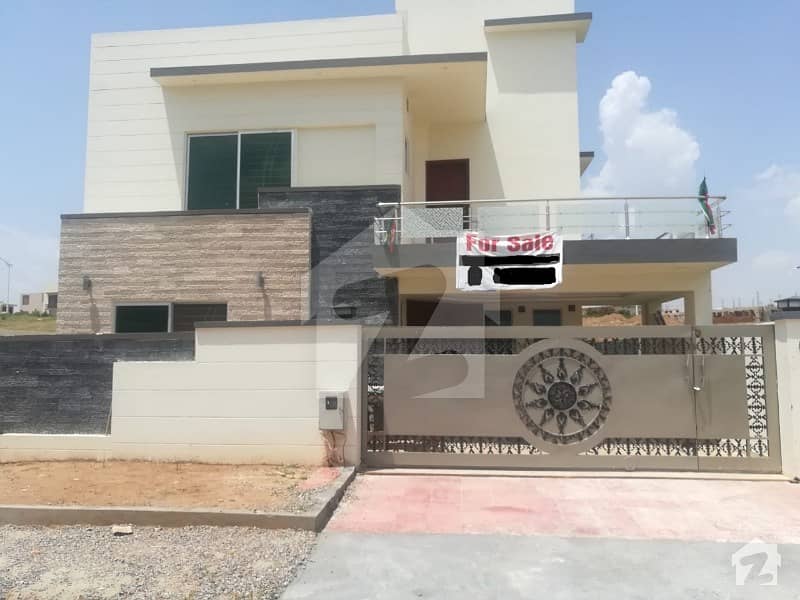 Beautiful Brand New House On Ideal Location With Reasonable Deal