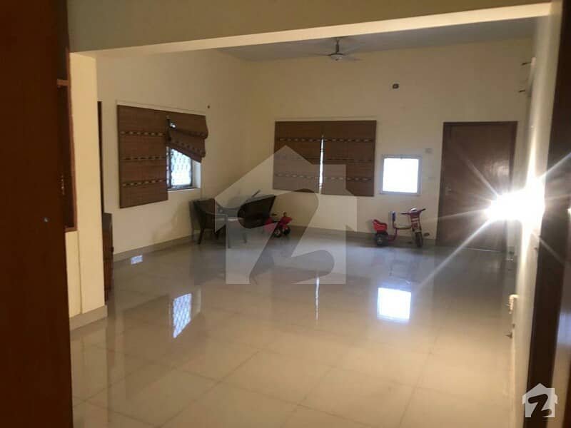 One Kanal Luxurious Lower Portion For Rent In Dha