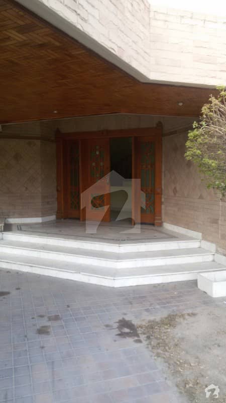 Phase 4 Single Story Kanal Bungalow For Rent In Dha Lahore