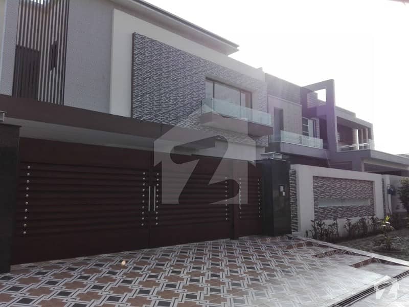 1 Kanal House Is Available for Sale