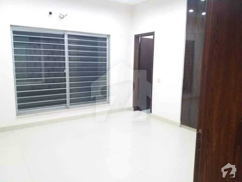 1 Kanal Upper Portion Available For Rent In Green City