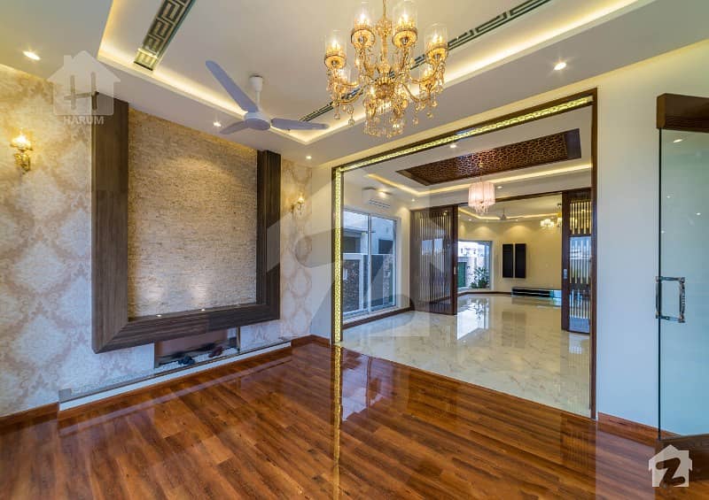 Phase 5 Kanal Brand New Exotic Palace Near 80 Kanal Park