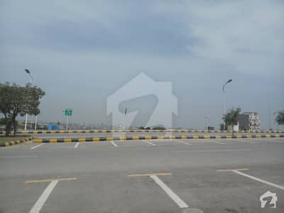 Squire Commercial Plot In Lane 3  For Sale