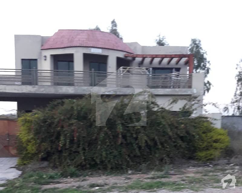 10 Marla Fully constructed double storey house available in PECHS near mumtaz city new airport Islamabad