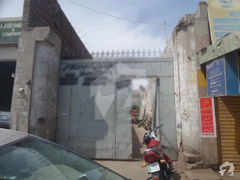 Building Is Available For Sale On Main Jhang Road