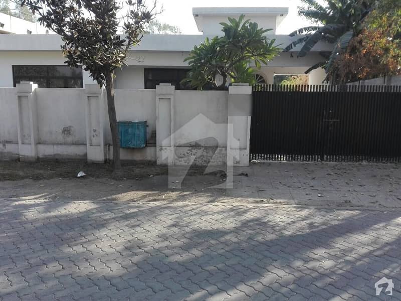 House Avialable For Sale