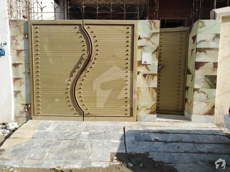 مسلم سٹی پشاور میں 7 کمروں کا 7 مرلہ مکان 1. 1 کروڑ میں برائے فروخت۔
