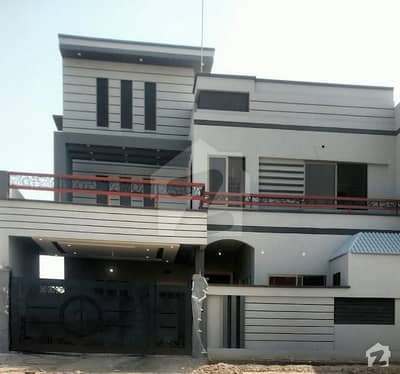 7 Marla Triple Storey House For Sale 7 Marla Triple Storey House For Sale