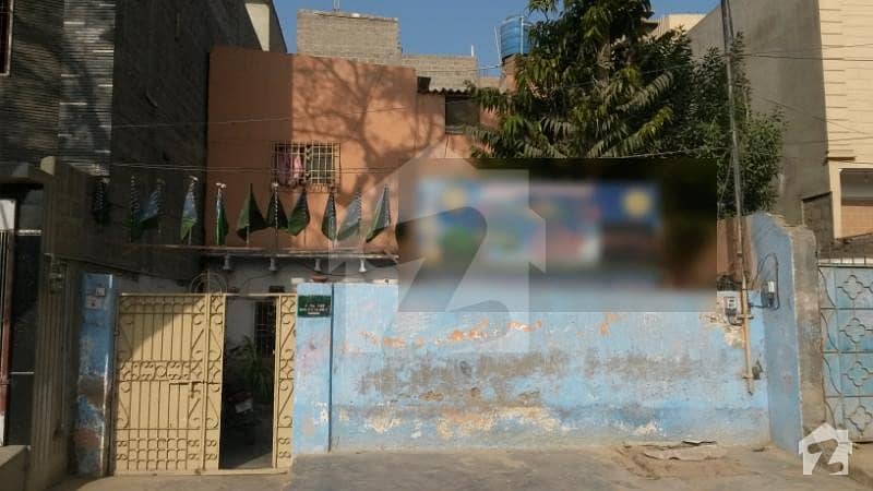 لانڈھی کراچی میں 8 کمروں کا 6 مرلہ مکان 1. 35 کروڑ میں برائے فروخت۔