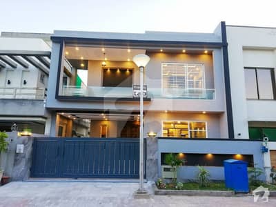 10 Marla Out Class Constructed House In Bahria Town 10 Marla Out Class Constructed House In Bahria Town
